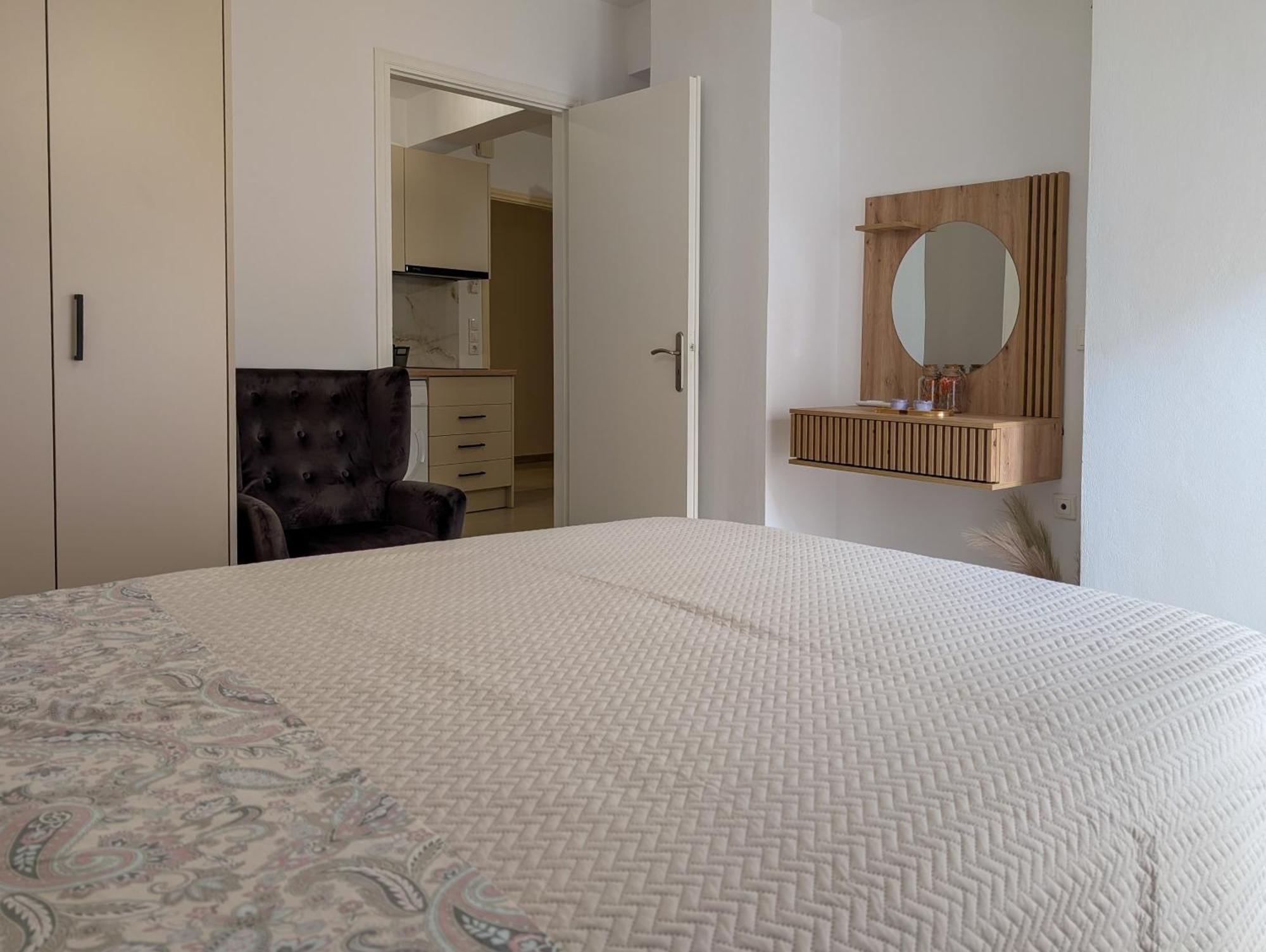 Xperience Central Apartments Ираклион Экстерьер фото