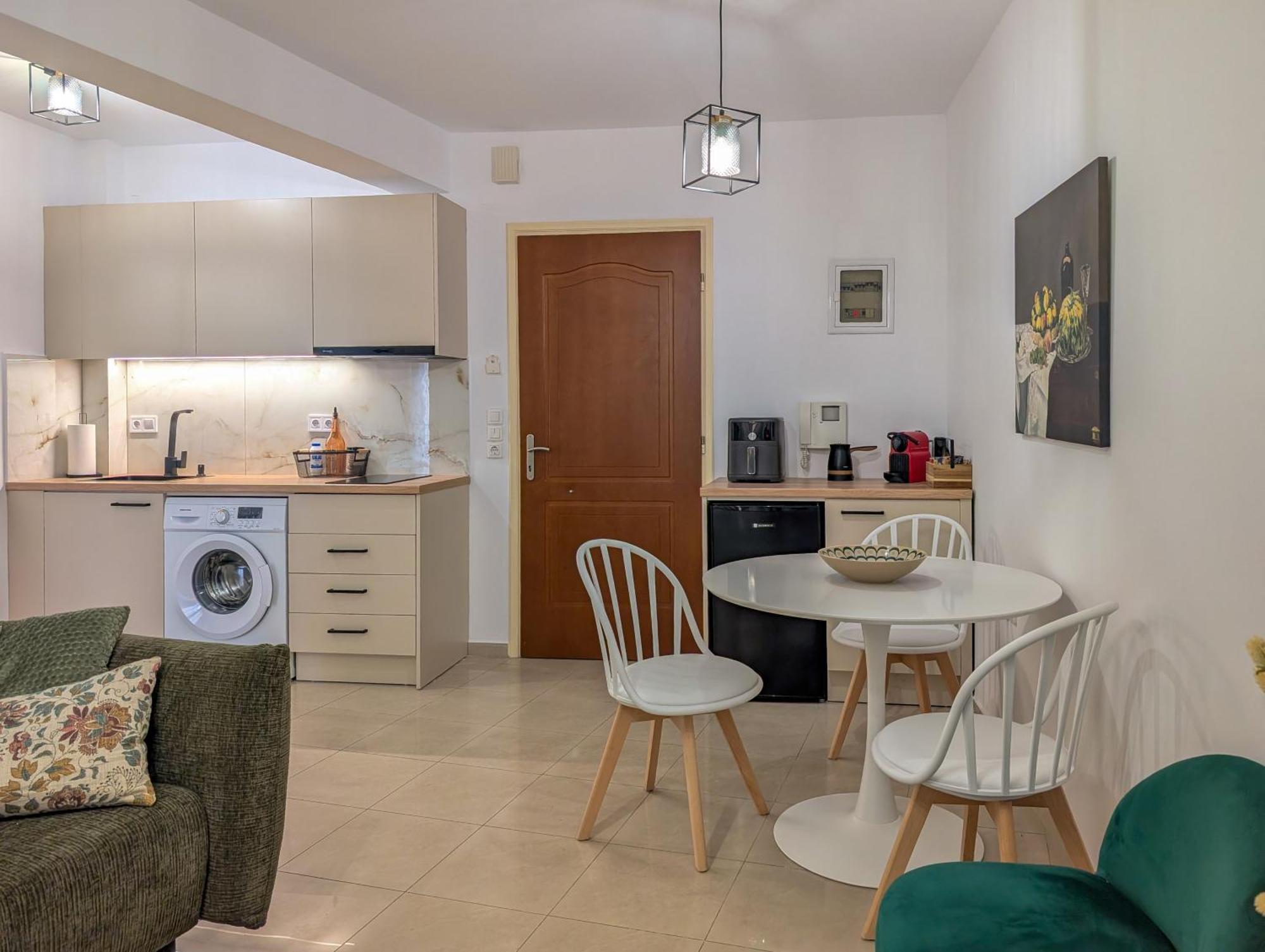 Xperience Central Apartments Ираклион Экстерьер фото